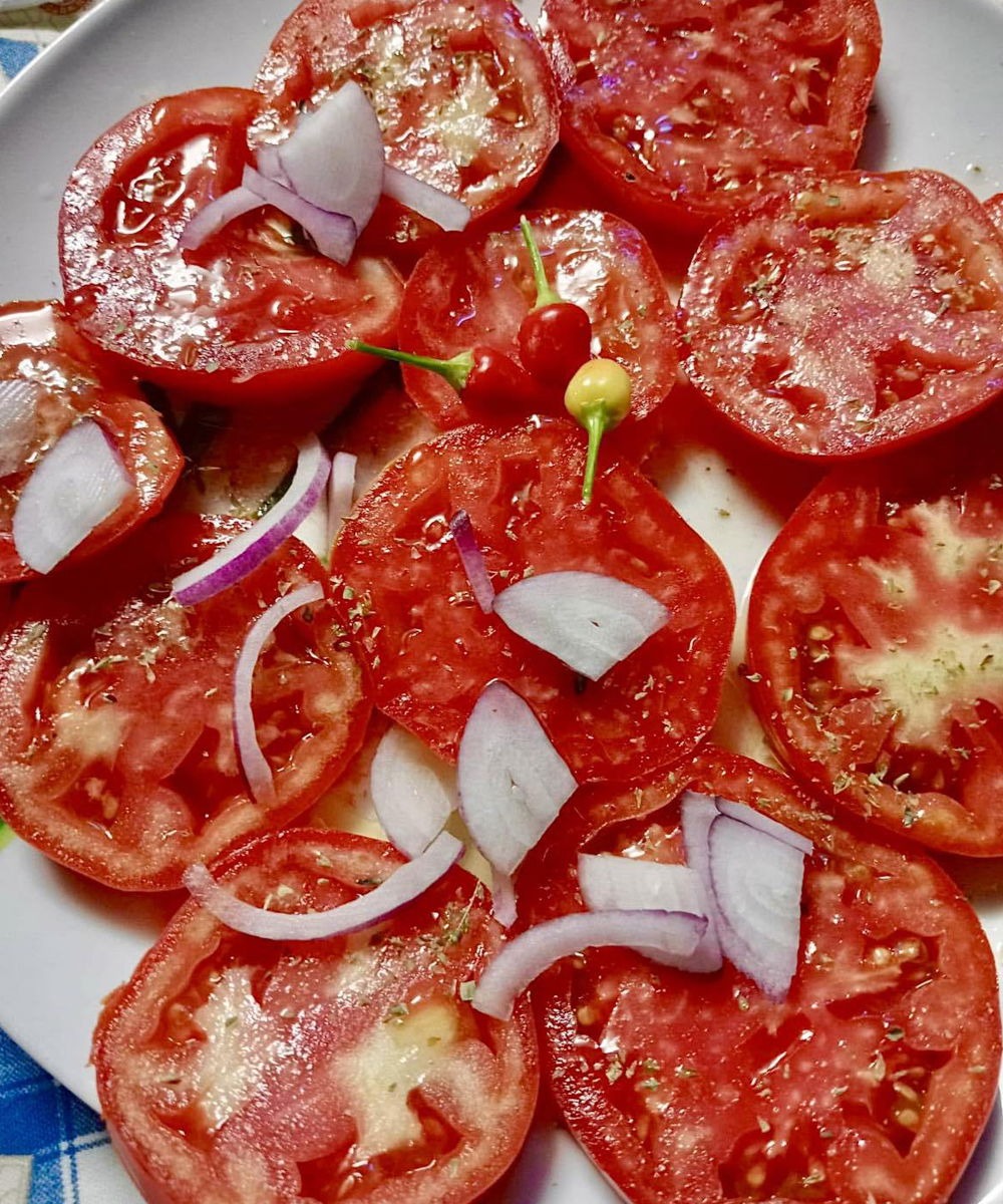 Einigen Studien zufolge kann der Verzehr von Tomaten diese Wirkung auf den Körper haben.