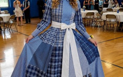 Meine Klassenkameraden machten sich über das Ballkleid lustig, das ich aus den Hemden meines verstorbenen Vaters genäht hatte