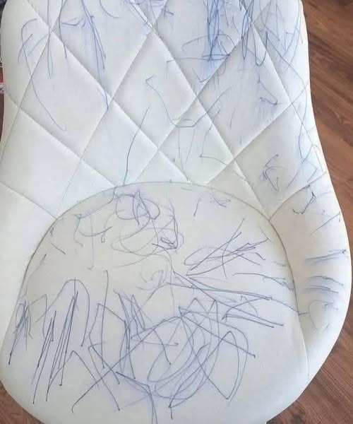 Mein Enkel hat das mit meinem Stuhl gemacht, was soll ich tun?