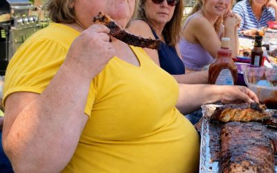 Meine Schwiegermutter kam ständig mit ihrem ganzen Clan zum kostenlosen Grillen zu uns – als sie am 4