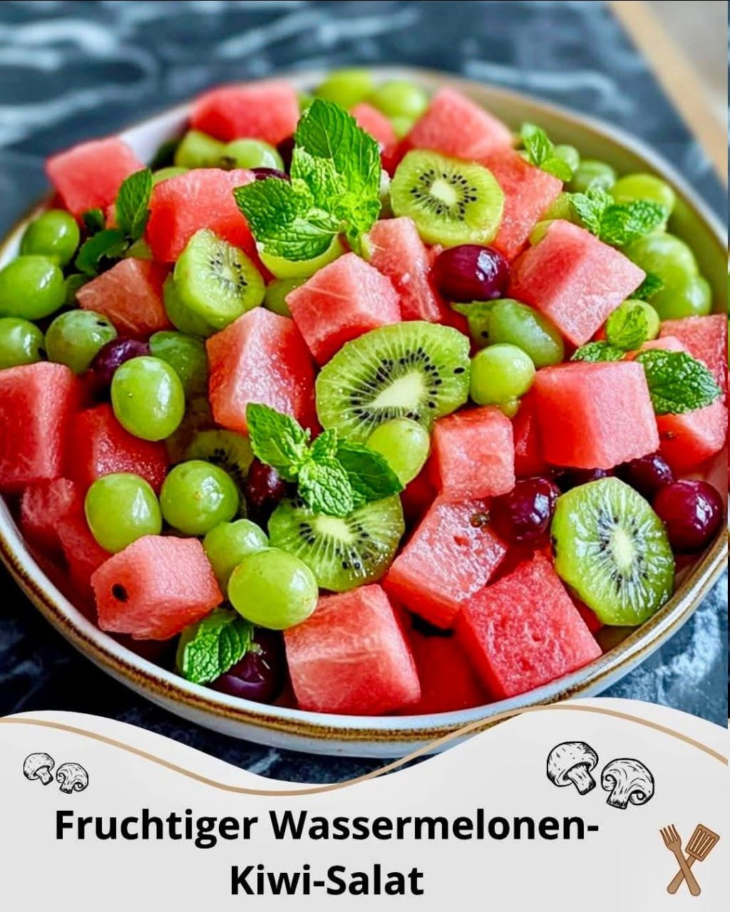 Wassermelonen-, Kiwi- und grüne Trauben-Salat