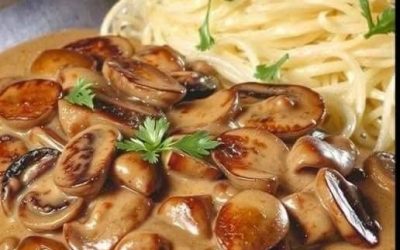 Schwarzwälder Jägersauce mit 300 g Champignons, hammerleckere Sauce!